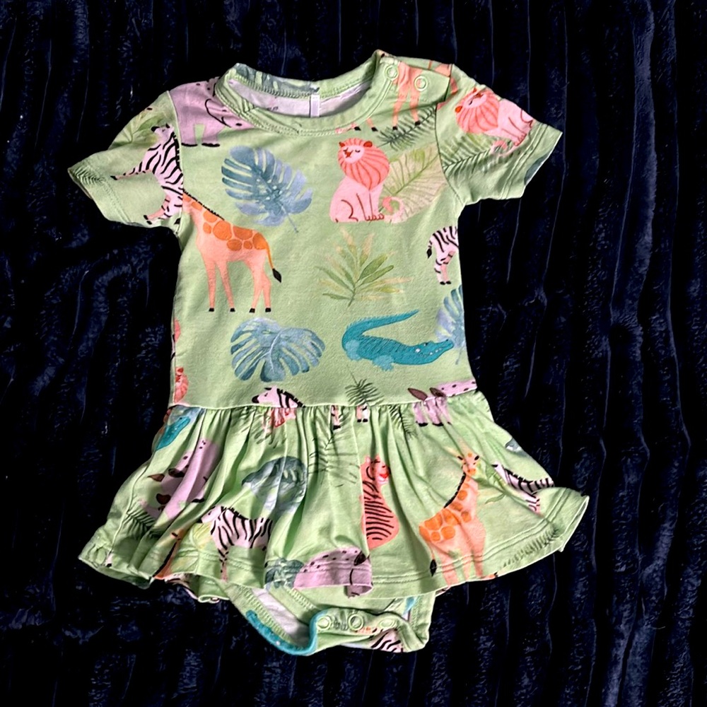 Posh Peanut Green Safari Print 3-6m